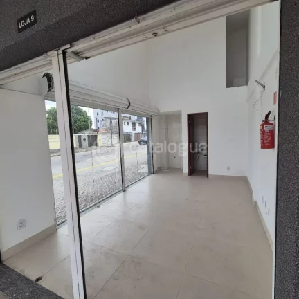 Imagem Alugo 9 salas comerciaide 24 e 18 m2 com banheiro e espaço pra cozinha