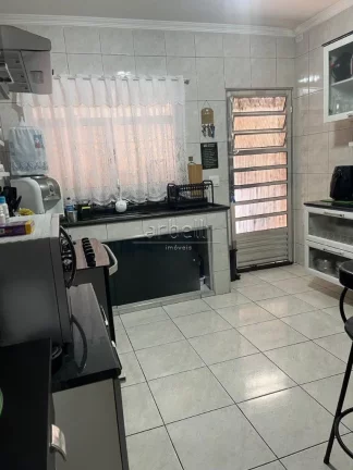 Imagem Sobrado com 100 M², sendo 84 M² de área útil, com 2 dormitórios, 2 banheiros, 1 lavabo, sala, c...