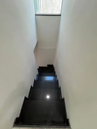 Imagem Sobrado com 2 dormitórios à venda, 200 m² por R$ 450.000,00 - Vila Jurema - Ferraz de Vasconcelos/SP