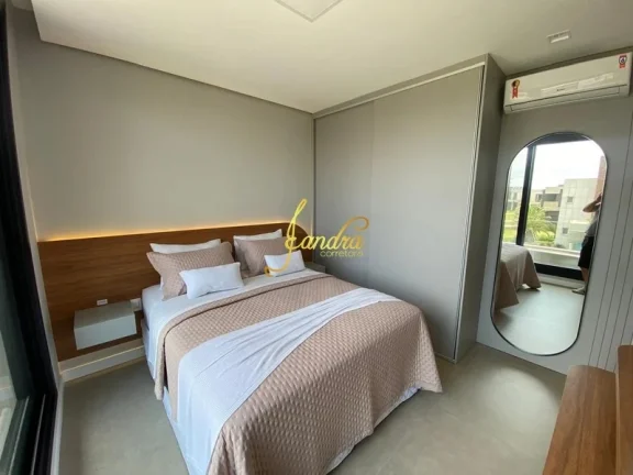 Imagem Sobrado com piscina, 06 suítes, mobiliado e decorado