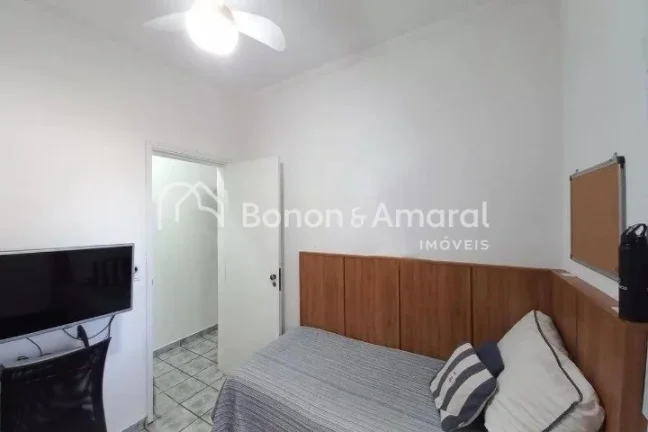 Imagem Casa isolada com 3 dorms , 1 suíte, sala e cozinha planejada. Ambientes com ar-condicionado e área...