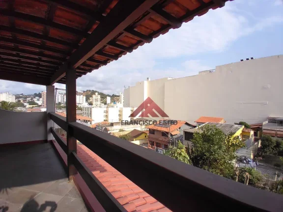 Imagem Casa com 3 dormitórios à venda, 133 m² por R$ 700.000,00 - Mutuá - São Gonçalo/RJ