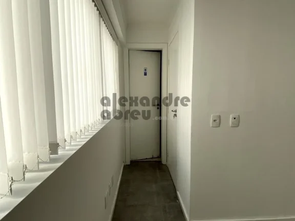 Imagem Sala comercial para locação na rua Tabapuã Itaim Bibi
