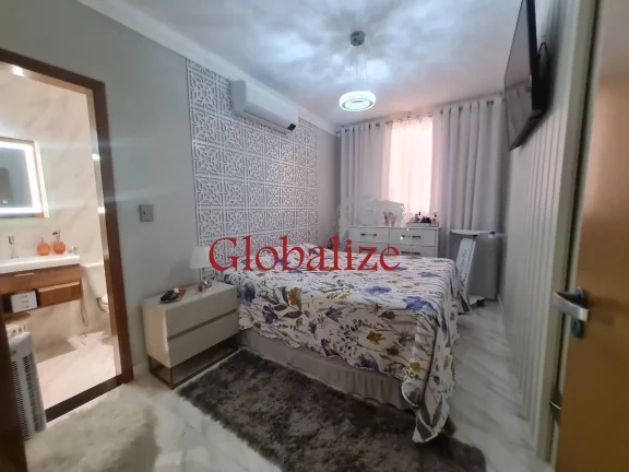 Imagem Casa térrea nova à venda no coração do Gonzaga, próximo da praia por R$.1.350.000,00.