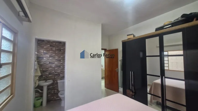 Imagem Casa para Venda em Cidade Ocidental, Centro, 2 dormitórios, 1 suíte, 2 banheiros, 2 vagas