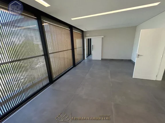 Imagem Casa Alto Padrão 5 Suítes!