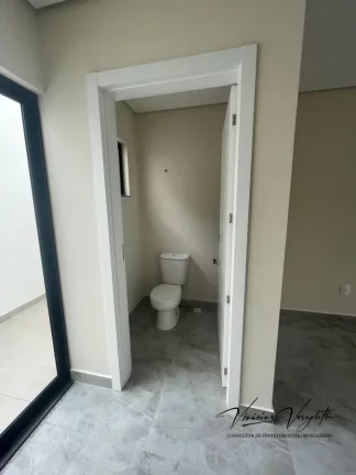Imagem Casa / Sobrado para Venda em Camboriú / SC no bairro Santa Regina