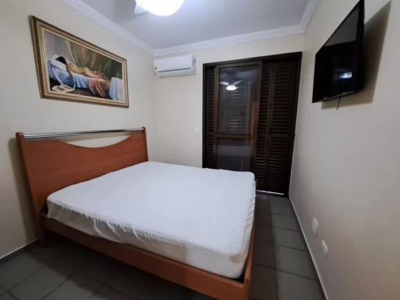 Imagem AMPLO APARTAMENTO COM 4 DORMITÓRIOS, SENDO 3 SUÍTES E O 4º DORMITÓRIO OPCIONAL, 2 VAGAS, VARANDA ESTENDIDA, NA REGIÃO NOBRE DA PITANGUEIRAS NO GUARUJÁ