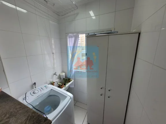 Imagem Oportunidade Única! Apartamento a 300 metros do Mar na Guilhermina, Praia Grande/SP - 329MIL