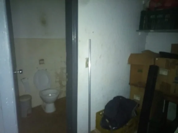 Imagem Barracão comercial em excelente localização contendo 01 WC com lavabo e 01 escritório. - Atual.0...
