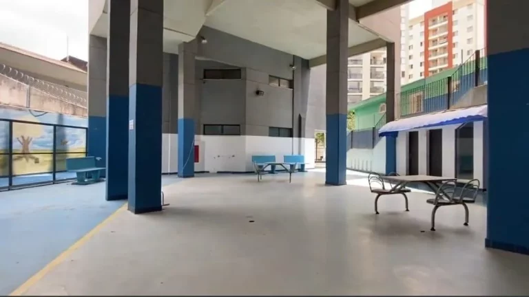 Imagem Prédio para Venda em São Paulo / SP no bairro Vila Gomes