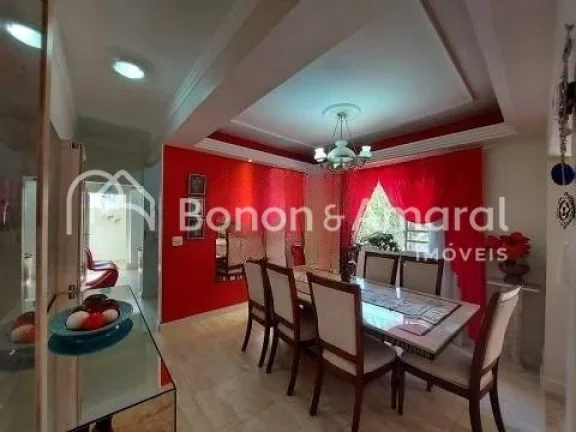 Imagem Casa ampla, arejada com bom acabamento. A residência de 5 andares possui 3 suítes sendo 1 suíte m...