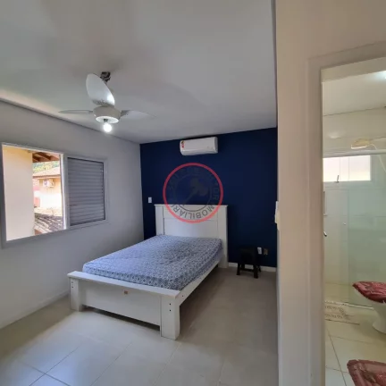 Imagem ESCRITURA DEFINITIVA, CASA SOBRADO DENTRO DE CONDOMINIO, COM 3 SUITES, SALA, AREA GOURMET E PISCINA