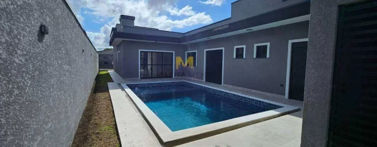 Imagem Casa de Alto Padrãoà venda, com píscina 2 suítes no Centro de Piraquara