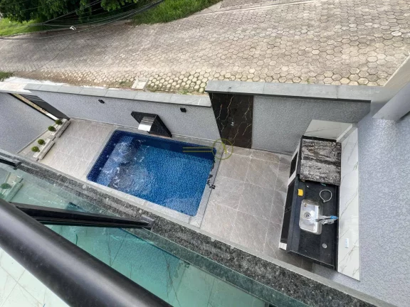 Imagem Sobrado novo a venda Cozinha planejada Suíte master com closet Peruíbe