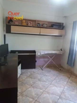 Imagem Imperdível: Casa à venda em Ribeirão Preto-SP, Vila Tibério. 3 quartos, 1 sala, 2 banheiros, garagem e 166,31m².