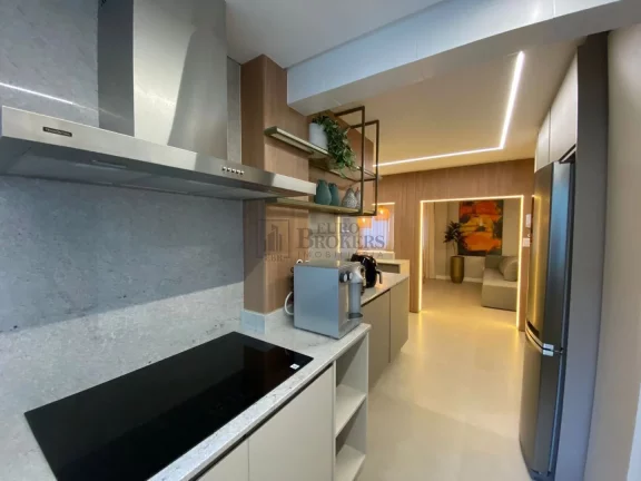 Imagem Apartamento Quadra Mar com 03 dormitórios no Centro de Balneário Camboriú