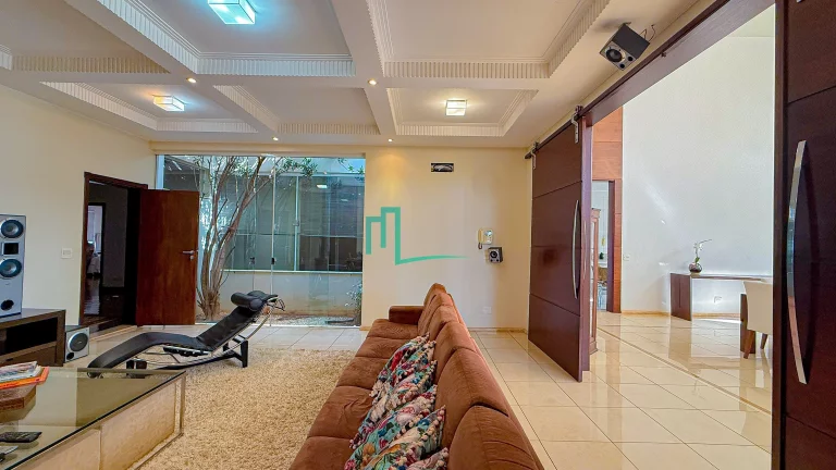 Imagem EXCELENTE IMÓVEL COMERCIAL/RESIDENCIAL DE ALTO PADRÃO DISPONIVEL PARA VENDA E LOCAÇÃO EM AREA NOBRE DE FRANCA/SP
