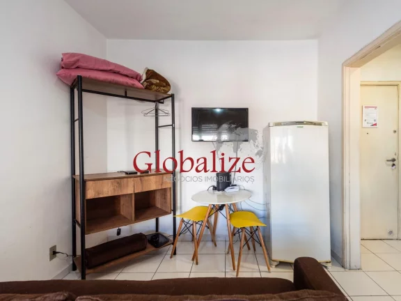 Imagem Apartamento mobiliado, frente mar para locação em Santos por $ 2.200,00 Pacote.