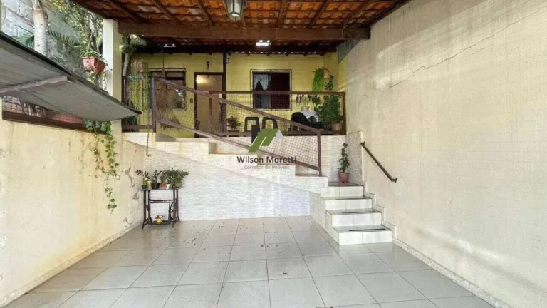CASA EM EXCELENTE LOCALIZAÇÃO