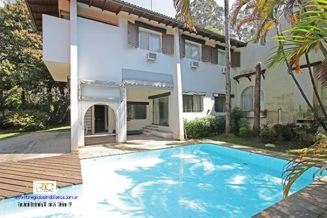 Casa com 5 Quartos à Venda, 450 m² em Jardim Marajoara - São Paulo