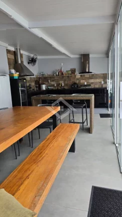 Imagem Casa Triplex Mobiliada no Jardins de Monet - 224m², Piscina Aquecida