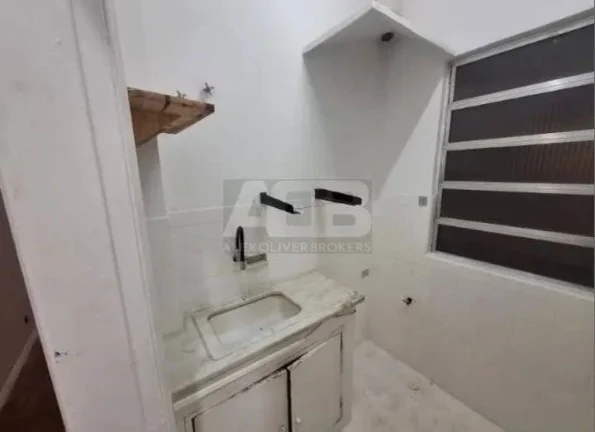 Imagem Apartamento à venda no Leme, 48m2, 2Quartos, na R. Dias Lopes.