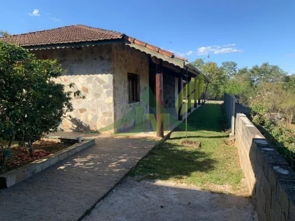 Imagem Sítio à Venda em Piracaia com Vista Deslumbrante para a Represa