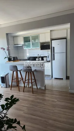 Imagem Apartamento Reformado no Konstanz: 2 Quartos, Suíte, Sacada com Churrasqueira, 2 Vagas e Localização Nobre Próximo ao Lago Igapó