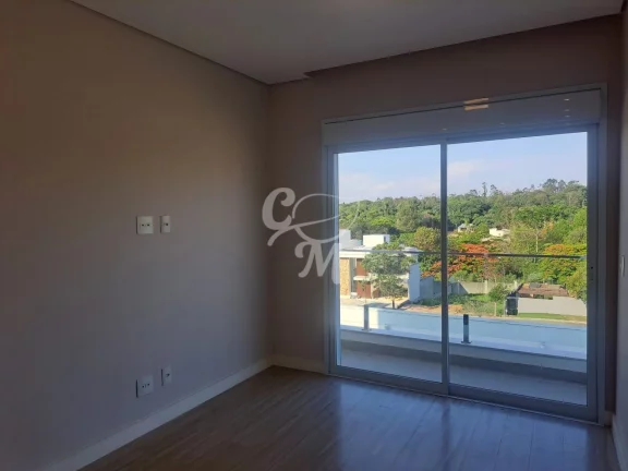 Imagem Sobrado com 3 Suítes em Medeiros