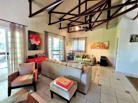 Imagem Casa em Condomínio a Venda no bairro Granja Viana - Carapicuíba, SP