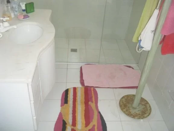 Imagem Praia de Pitangueiras - Frente Total ao Mar - 181 m² úteis - 2 vagas - Belíssimo apartamento totalmente reformado e decorado !!!