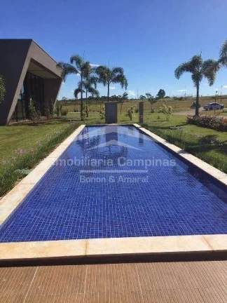 Imagem No exclusivo Condomínio Haras Patente, surge uma residência de altíssimo padrão que traduz sofis...