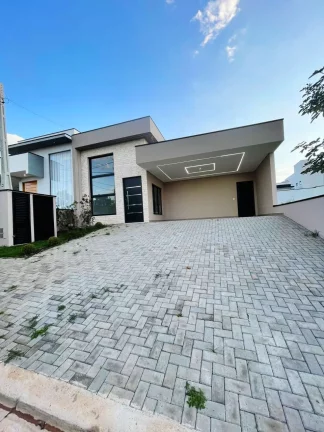 Imagem Casa Espetacular à Venda no Condomínio Portal Ville Jardim Europa, em Boituva