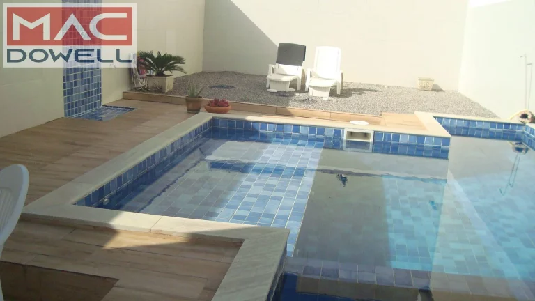 Imagem Casa triplex próximo a praia de Itaipu