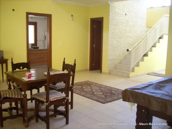 Imagem Casa com 3 dormitórios à venda, 285 m² por R$ 1.350.000,00 - Granja Viana - Carapicuíba/SP