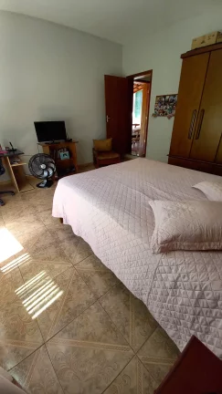 Imagem Vendo esta linda casa com quintal em Nova Friburgo.