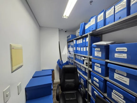 Imagem Sala Comercial Valongo para locação, 4 salas unificadas, 4 vagas