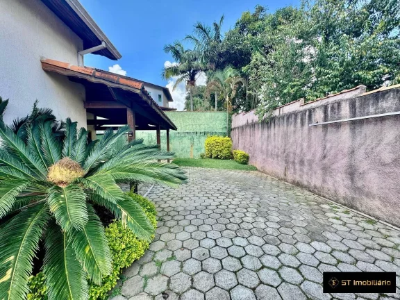Imagem Casa à venda em Mairiporã/SP - Condomínio próximo ao centro, R$1.250.000!