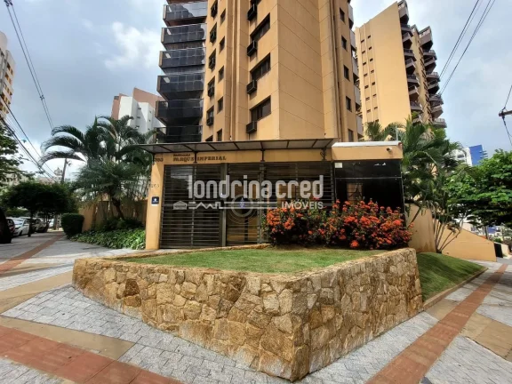 Imagem Amplo apartamento à venda no Residencial Parque Imperial em Londrina, com 4 dormitórios, 3 suítes, 215 m² de área útil e 2 vagas de garagem