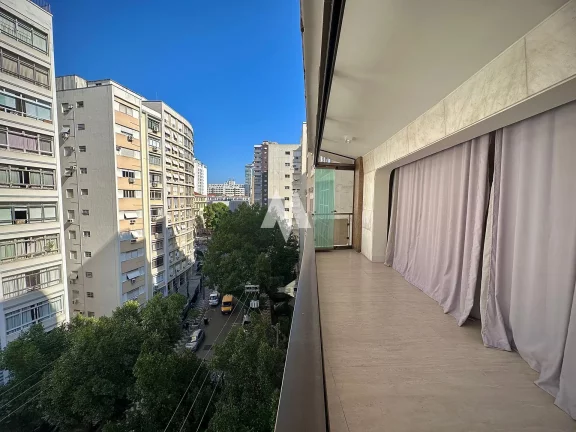 Imagem Apartamento retrofit á venda Gonzaga em Santos