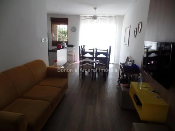 Imagem Casa à venda na Chácara da Barra. 

São duas casas no terreno, totalmente repaginadas
Frente : Ru...