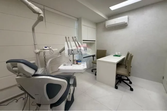 Imagem Alugo consultório Odontológico com 22m² em Taquara - Rio de Janeiro