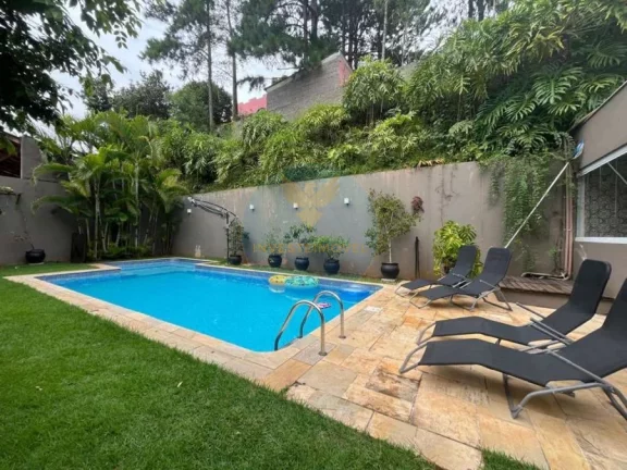 Imagem Casa em Condomínio a Venda no bairro Granja Viana - Jandira, SP