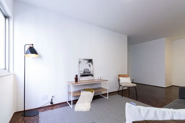 Imagem Apartamento 106M², 3Q, 1 Suíte, 2 Banheiros, 1 Vaga, Piscina, Churrasqueira, Salão de Festas e Jogos, Playground, Brinquedoteca, Jardim, Banheira.