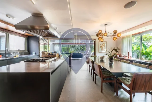 Imagem Luxuosa mansão de 4 quartos, 4 suítes e 8 salas no Alto de Pinheiros, São Paulo-SP - Imperdível!
