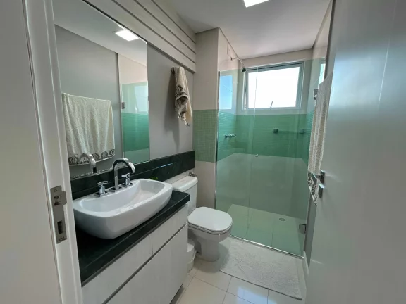 Imagem Apartamento duplex finamente mobiliado 3 suítes e 2 vagas no Centro de Balneário Camboriú/SC