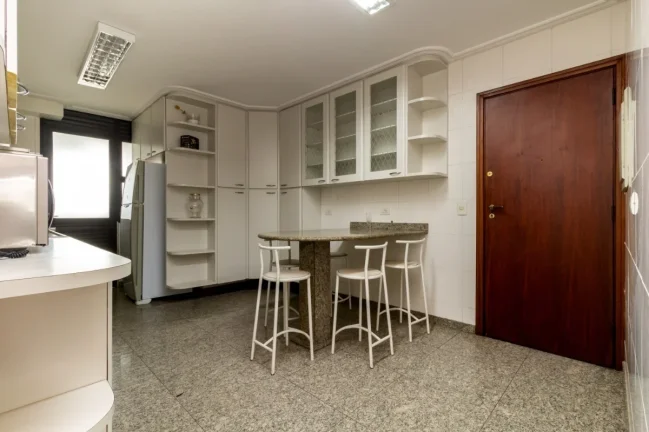 Imagem Apartamento Bela Aliança - 158M², 3 Dorms, 3 Suítes, 2 Vagas Determinadas, Hidromassagem, Churrasqueira, Academia.