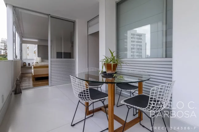 Imagem Higienópolis Venda - 3 Dormitórios (2 Suítes) - 2 Vagas - Mobiliado - 270m²