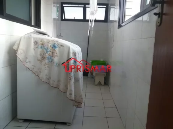 Imagem Frente 2 Dormitórios, 1 suíte, depend empregada Vaga demarc